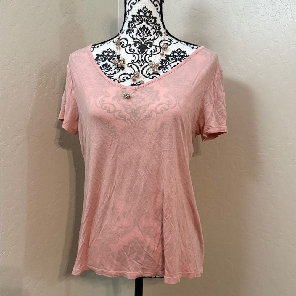Magaschoni Light Pink V-Neck Short Sleeve Tee